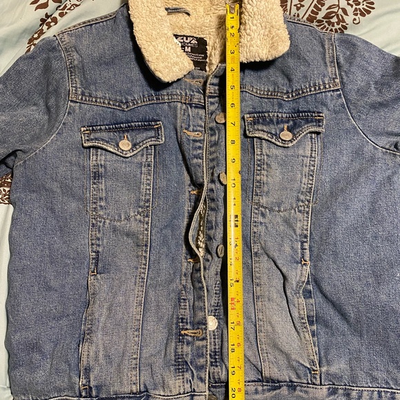 NWT - Azur Lined Jean Jacket - Size M - Picture 4 of 8
